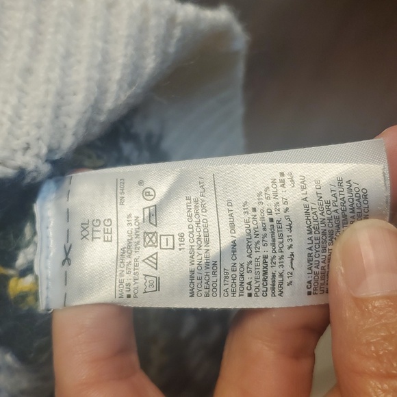 Old Navy Fair Isle Sweater Size XXL - Picture 3 of 4